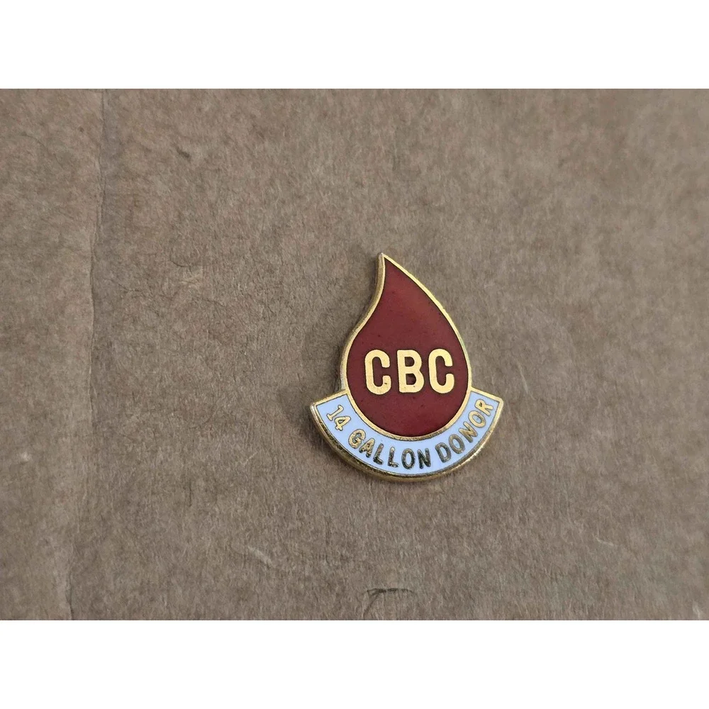 Vintage CBC Community Blood Center 14 Gallon Donor Lapel Vest Hat Pin H29